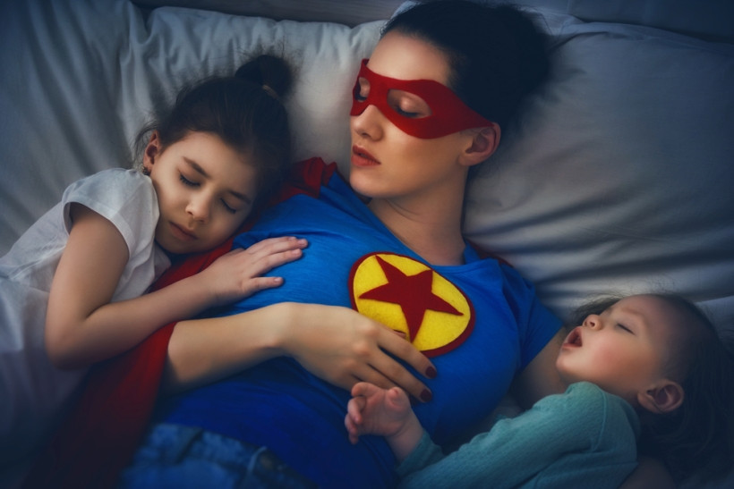 Супермама: что общего у заботливой мамочки и бойца спецназа?