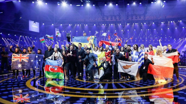 Участники Евровидения на сцене конкурса