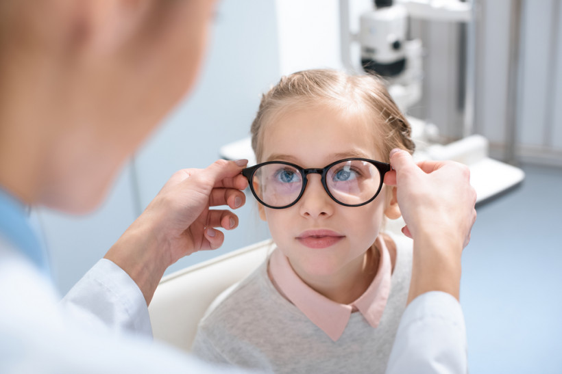как сохранить зрение ребенка