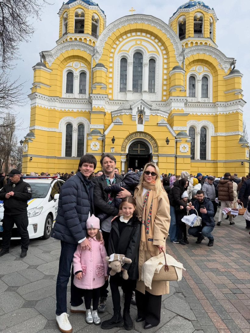 Сергій Притула з родиною