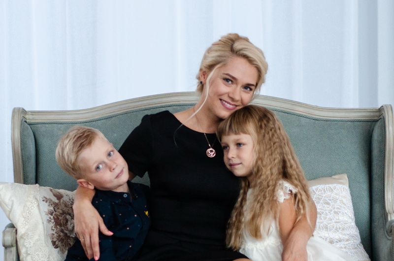 Лора Филиппова с детьми