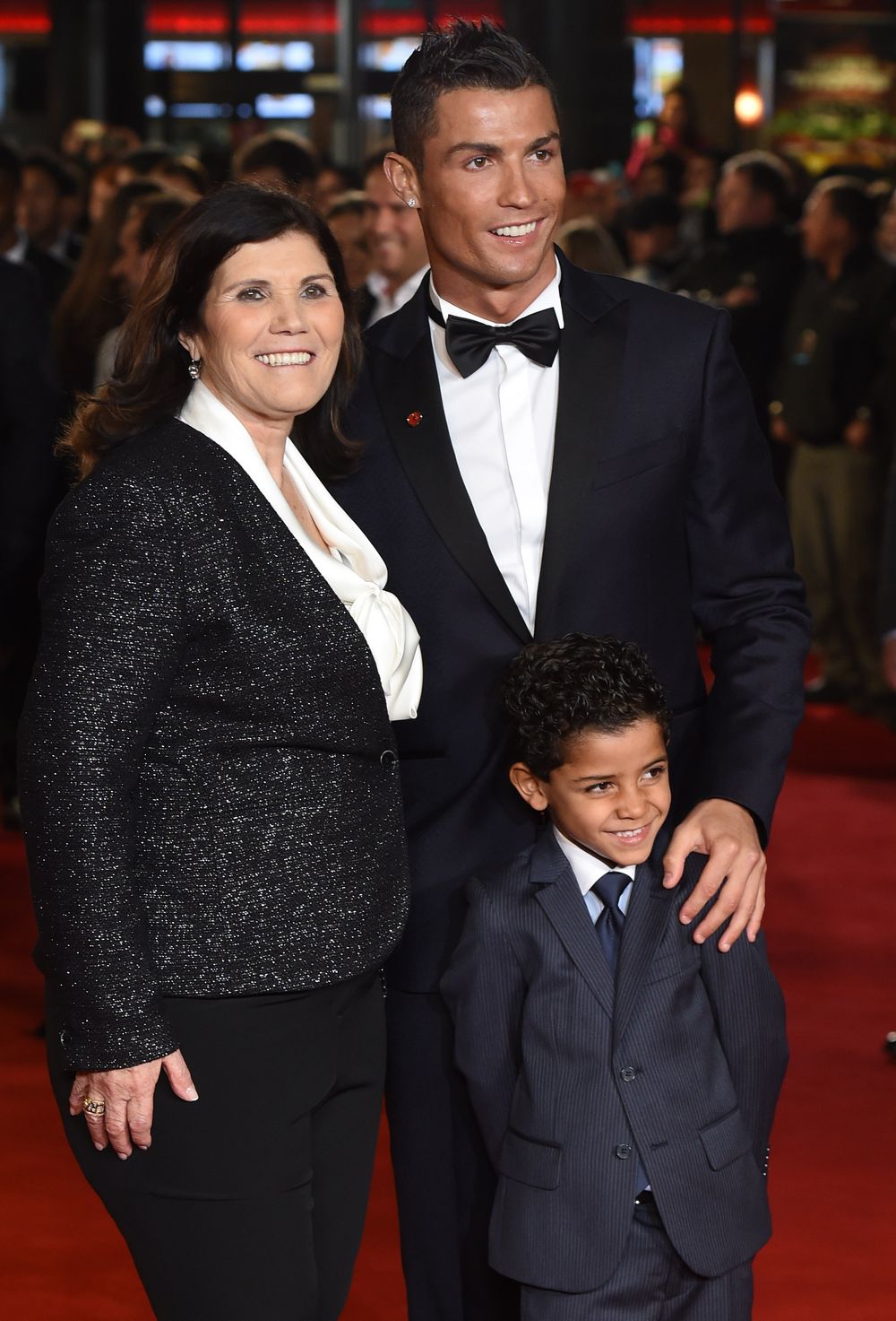 Кріштіану Роналдо з мамою і сином