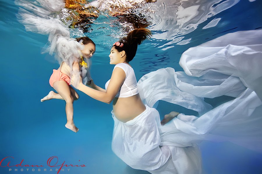 Подводная фотосессия для беременной 