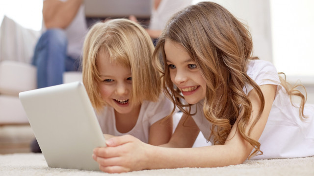 много времени в смартфоне