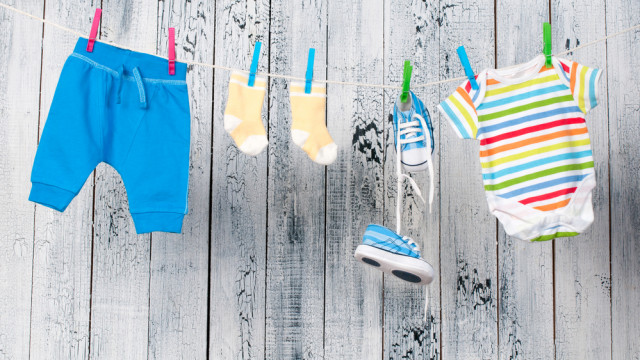 Як та чим прати речі для новонародженого?