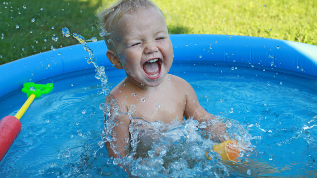 Дитина на новий рік