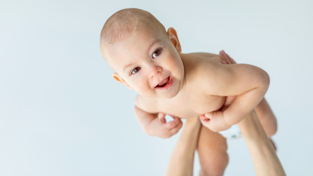 «Не бери на руки, звикне»: найбільш погана порада, яку чула новоспечена мама