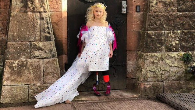 Дівчинка з ампутованими ногами стала моделлю нью-йоркського тижня моди