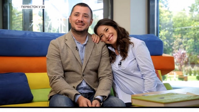 Как беременная Наталка Карпа медитирует над чипсами и колой