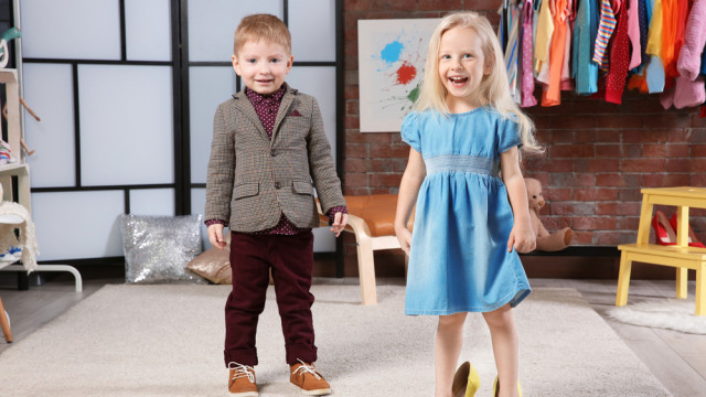 ребенок не хочет одеваться нормально