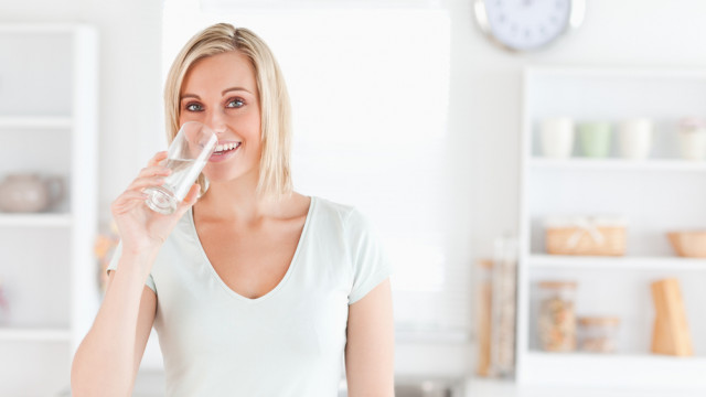 Сяюча посмішка: які продукти корисні для зубів?