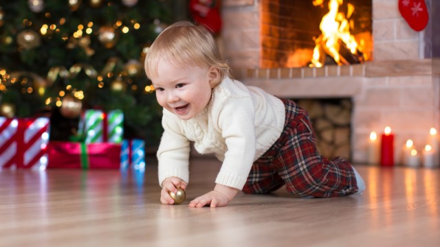 Ребенок на новый год