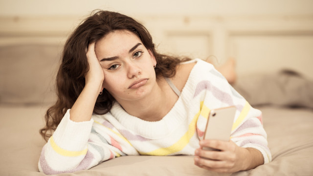 Защищая подростков: как  защитить  от манипуляций и лжи в интернете