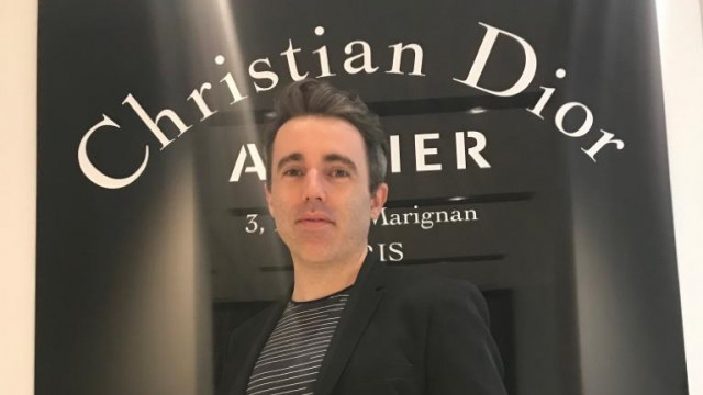 дизайнер christian dior