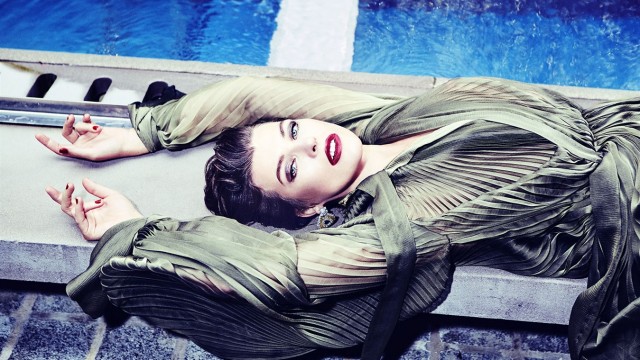 Милла Йовович