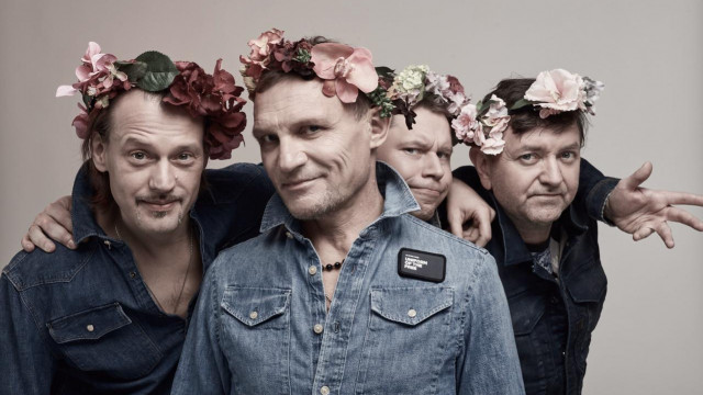 ВВ запрошують на віртуальний бенкет, де запрезентують  свій легендарний альбом "Закустика"