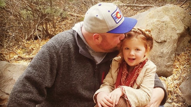 Папа-стилист по прическам