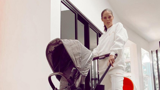 Канадская модель Коко Роша появилась в одежде украинского бренда одежды для беременных