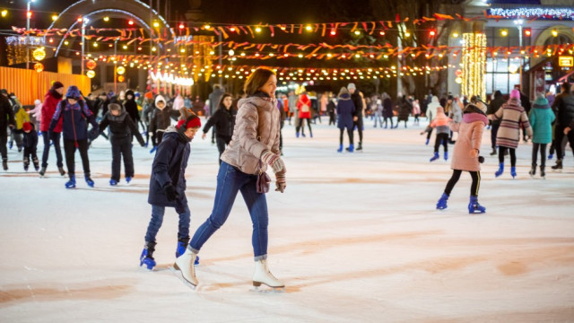 Каток, коньки