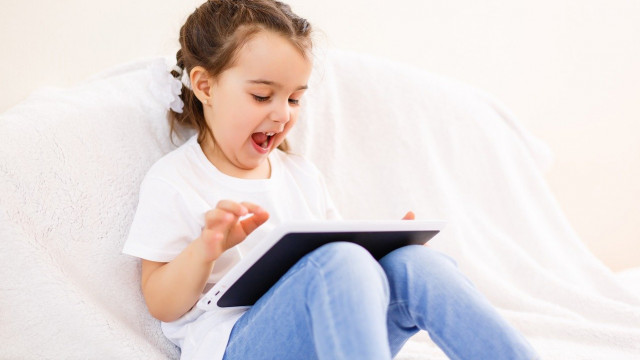 гаджети діти