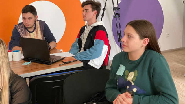 підлітки професії