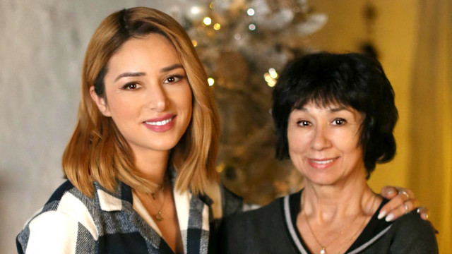 Мама Златы Огневич