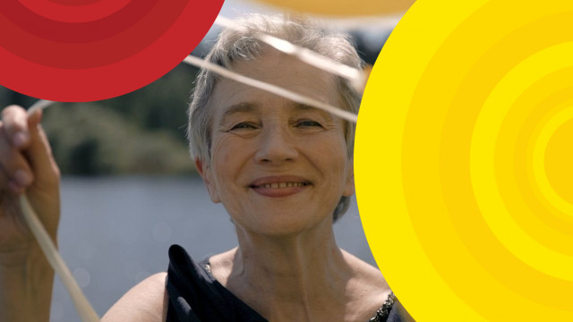 Ділися усмішкою