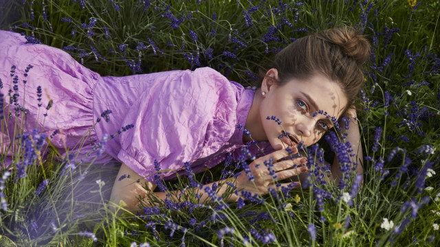 косметика AVON