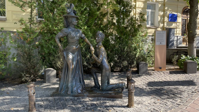 памятник Проне Прокоповне