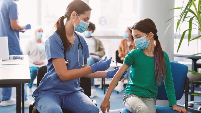 щеплення підліткам