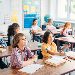 школа платні послуги