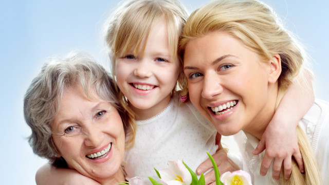 День матері 2023