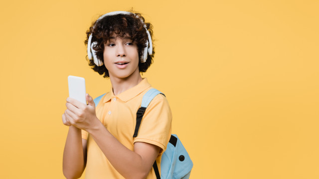 вчитися вухами