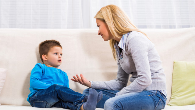 які фрази не варто говорити дитині