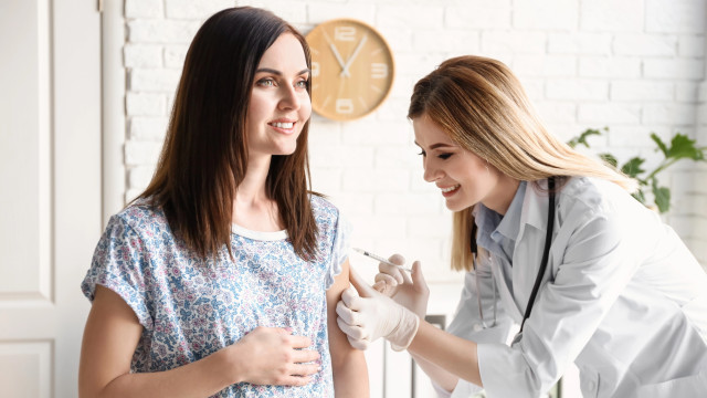 прививки беременной