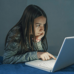 дитина в інтернеті