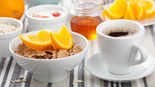 Вкусный завтрак и кофе