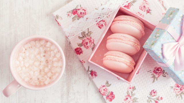 десерты макаруны