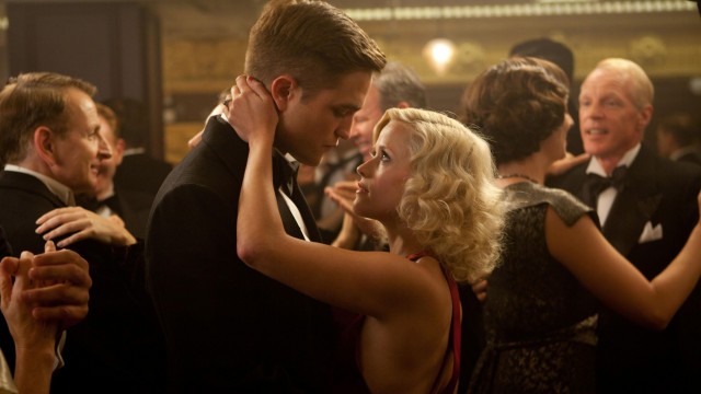 Кадр із фільму Води слонам