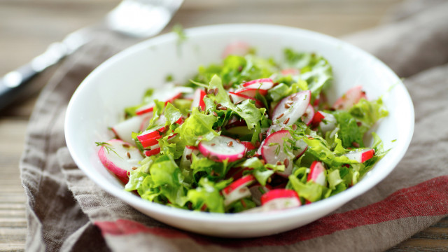 Салат із редискою