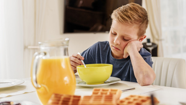 школьник завтрак