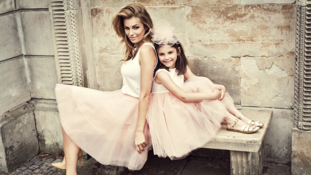 Мама с дочкой