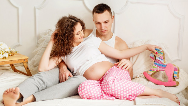 Фотосесія вагітної із чоловіком