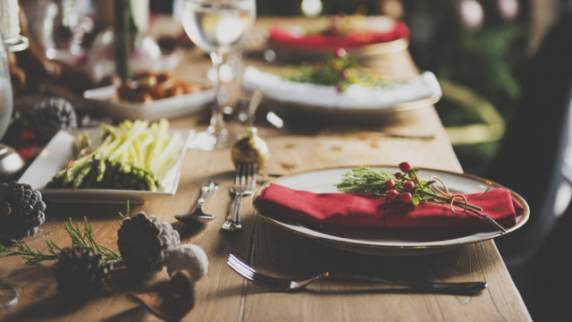 новорічний стіл