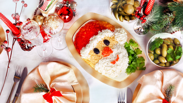 новорічний стіл