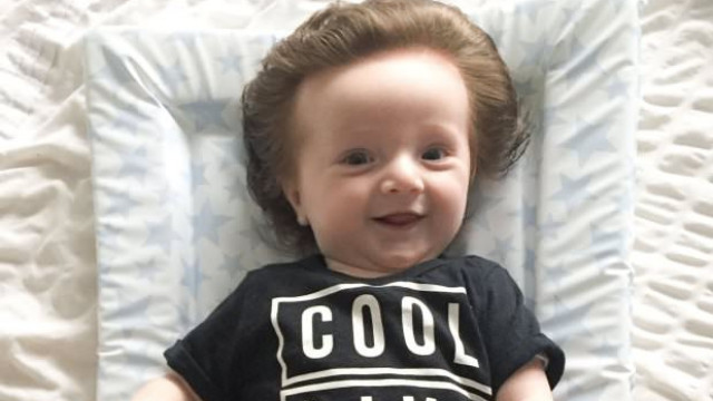 хлопчик із шевелюрою