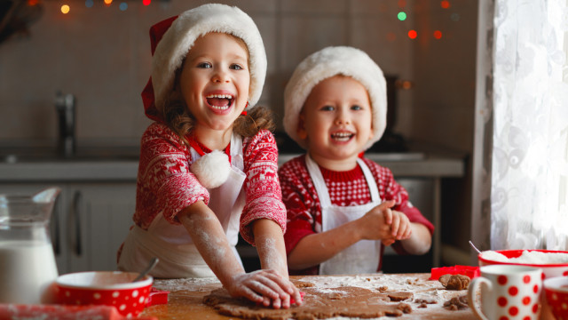 дети готовят новый год