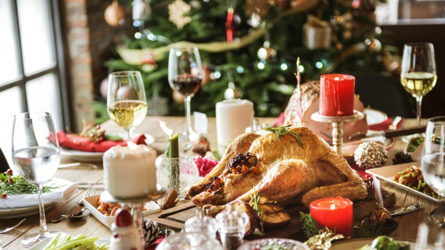 новорічний стіл