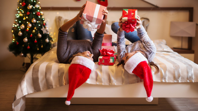 мама с дочкой новый год