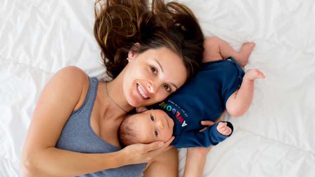 Мама с новорожденным